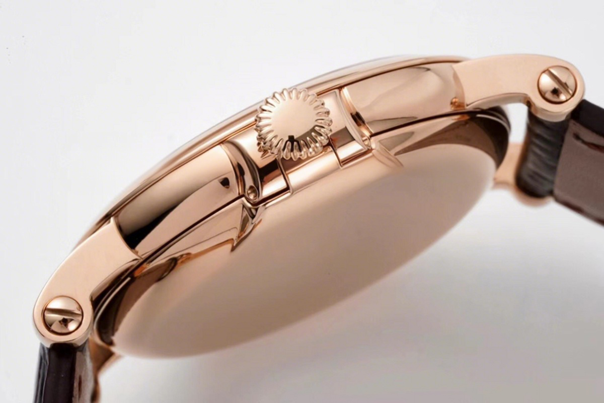 Patek Philippe Calatrava 5153 White Dial in Rose Gold-fasswatch