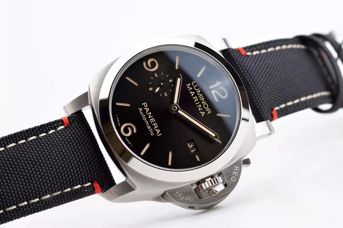 Panerai PAM1025 Luminor Marina 44mm-fasswatch