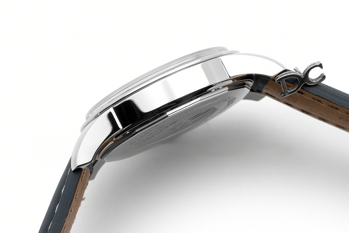 Breitling Transoccean Day & Date ‘Edition Limitee’ Blue Dial in Steel on Leather Strap-fasswatch