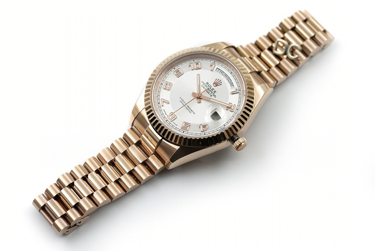 Rolex Day-Date II 218235 White Dial in Rose Gold-fasswatch