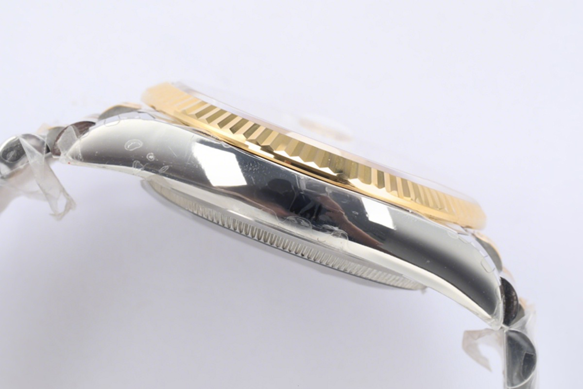 Rolex Datejust 36 126233 Golden Dial in Steel/Yellow Gold on Jubilee Bracelet-fasswatch