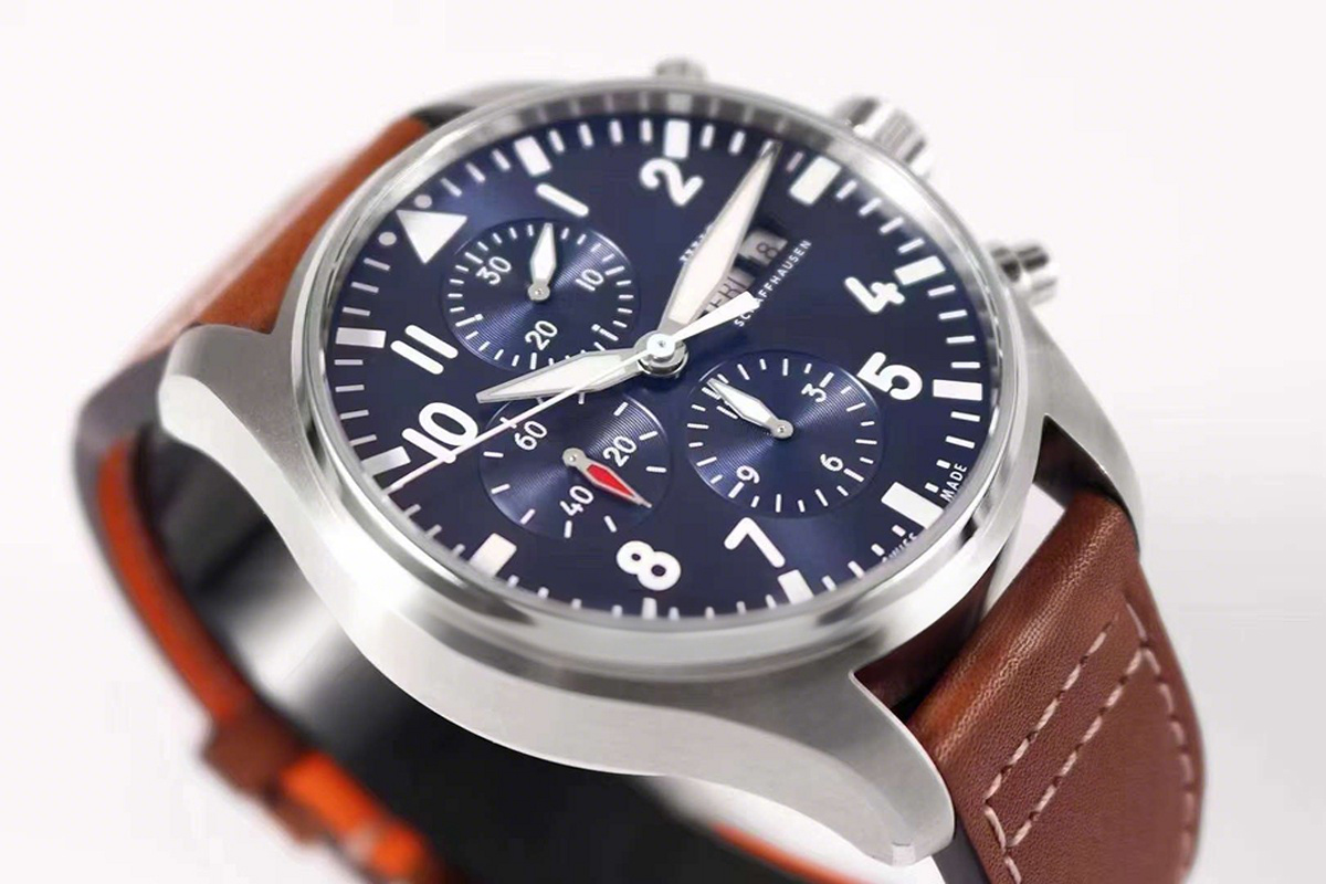 IWC Pilot’s Watch Chronograph Edition “Le Petit Prince” IW377714-fasswatch