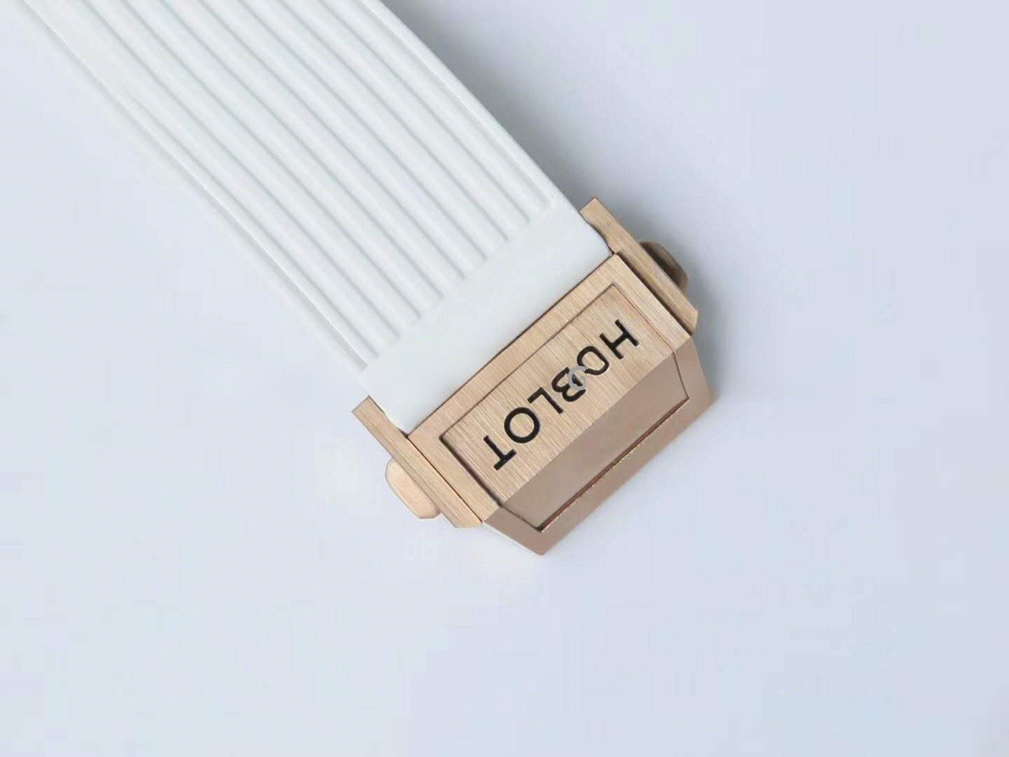 Hublot Big Bang Unico Gold White with Diamond-fasswatch