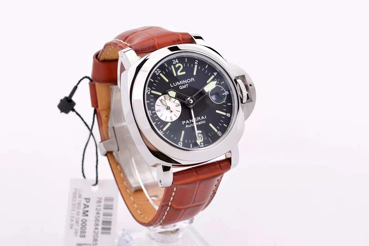 Panerai PAM088 Luminor GMT 44mm-fasswatch