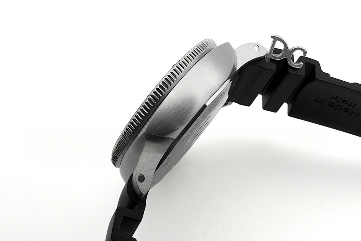 Panerai PAM683 Luminor Marina Submersible-fasswatch