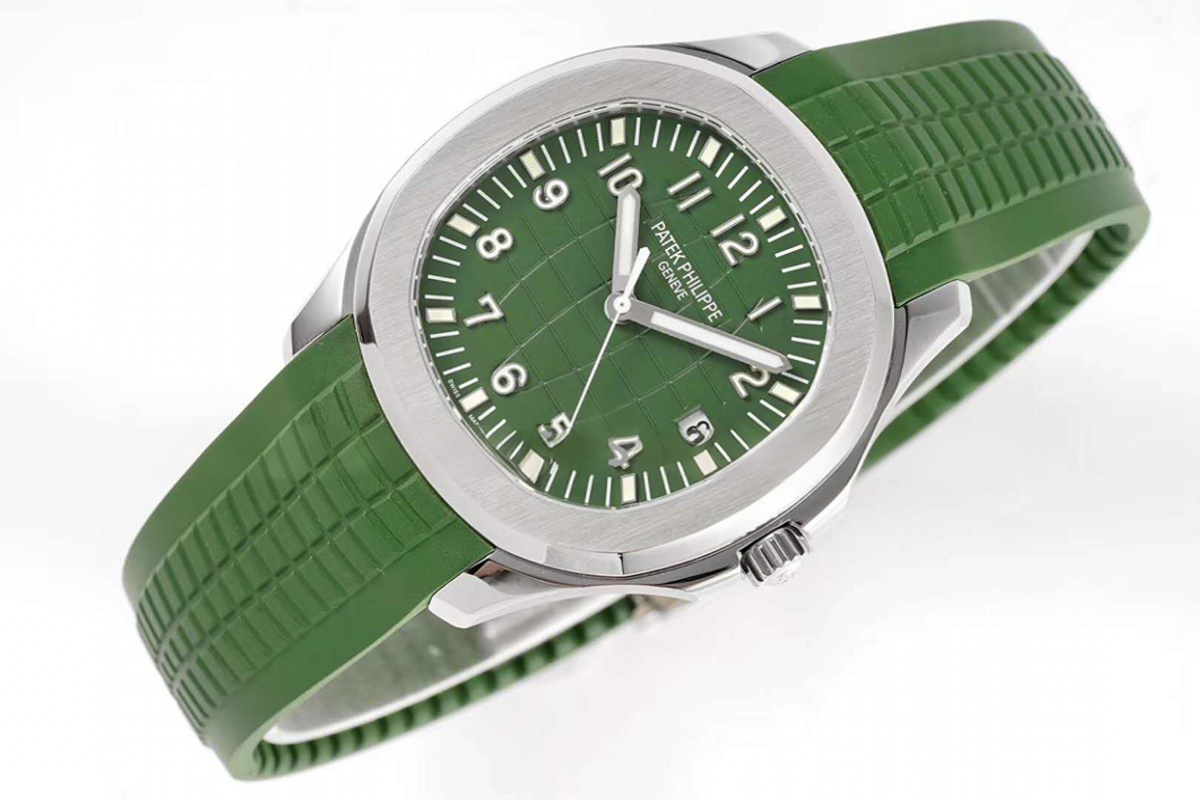Patek Philippe Aquanaut 5168G-010 Green Dial in White Gold-fasswatch
