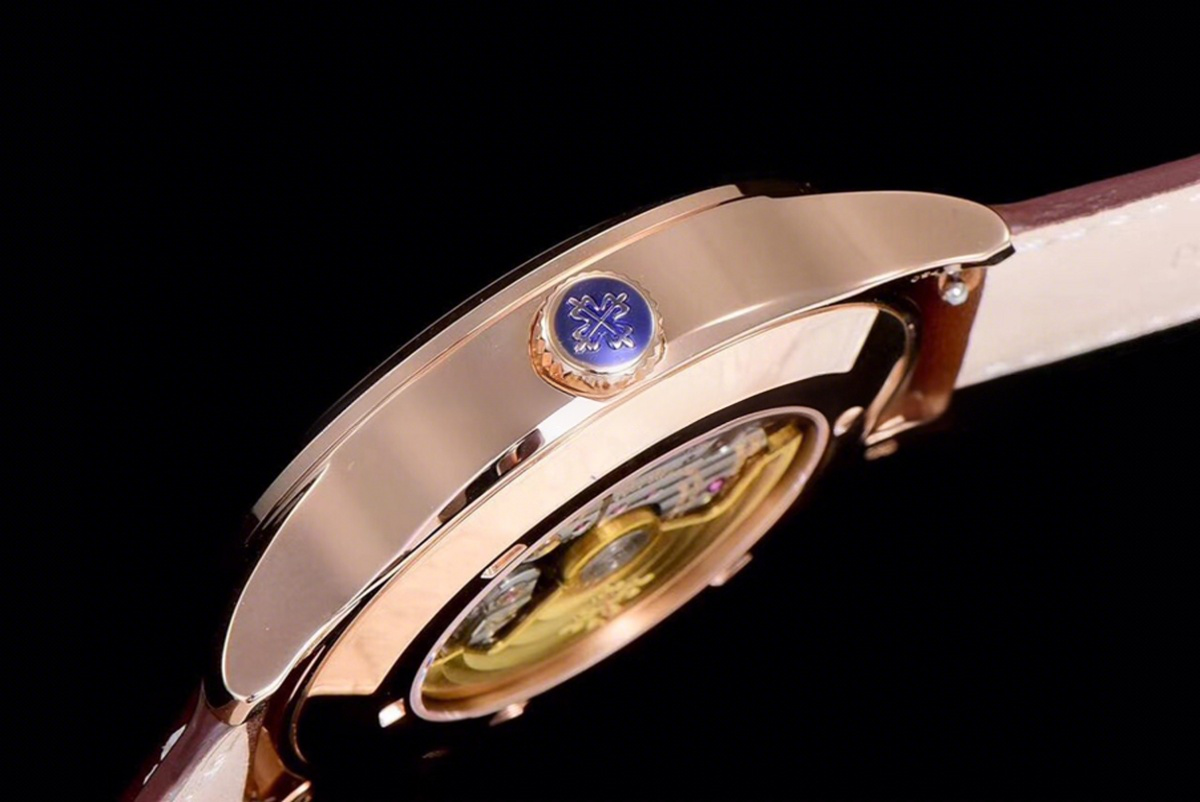 Patek Philippe Calatrava Pilot Travel Time 5524R Brown Dial in Rose Gold-fasswatch