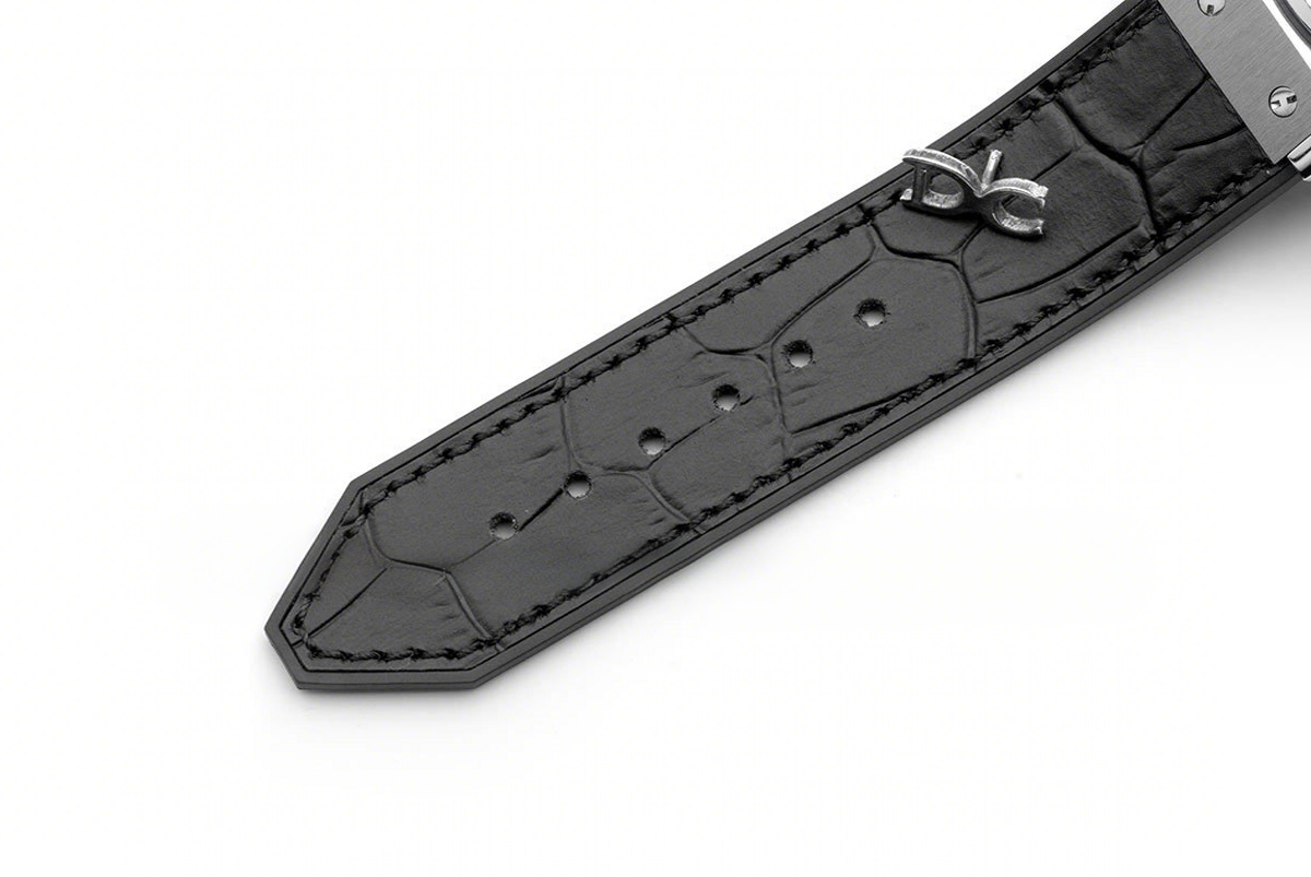 Hublot Classic Fusion Automatic 38mm Black Dial in Titanium-fasswatch