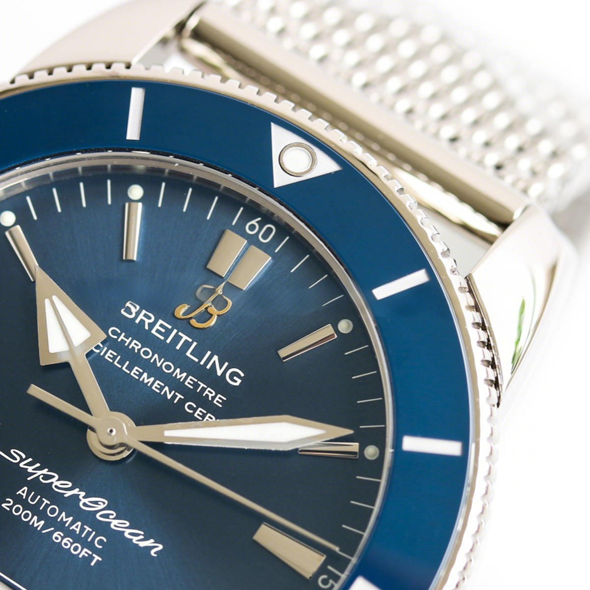 Breitling Superocean Heritage II B20 Automatic 42mm in Blue Dial on Blue Bezel-fasswatch