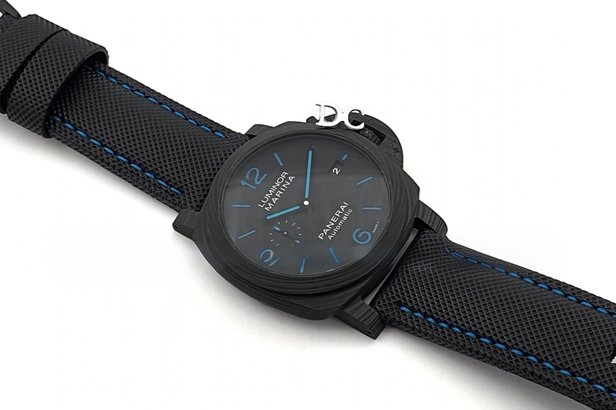 Panerai Pam1661 Luminor Marina Carbotech 44mm-fasswatch