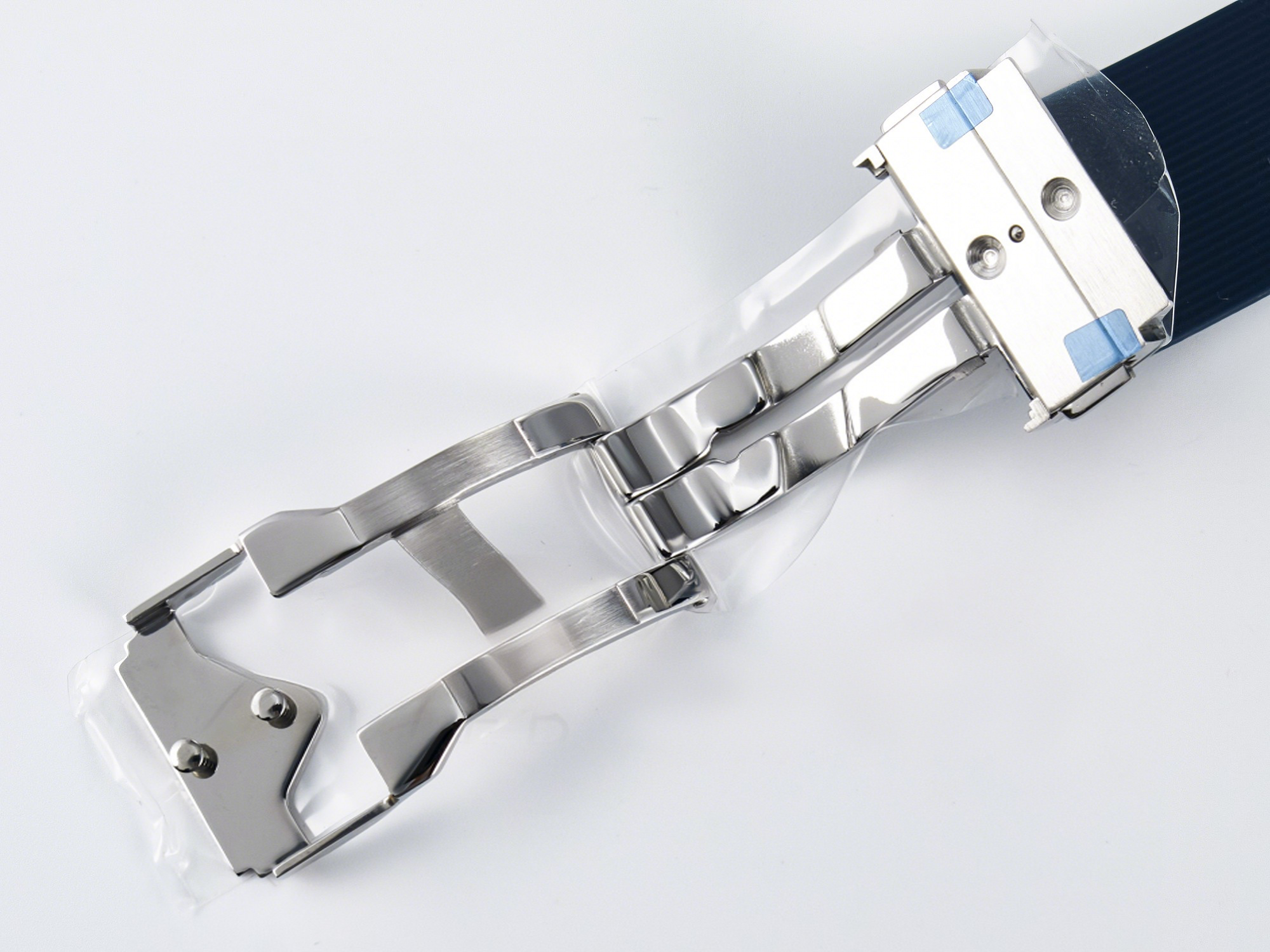 Hublot Classic Fusion Bang 42mm HBF 1:1 Best Edition Blue Dial Diamonds Bezel on Blue Rubber Strap A2892-fasswatch