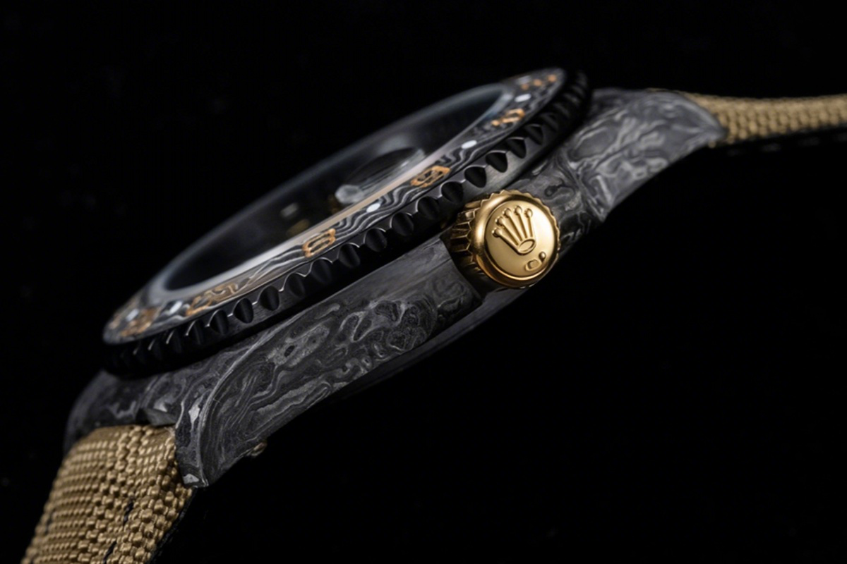 Rolex DIW GMT Desert Camo Carbon-fasswatch