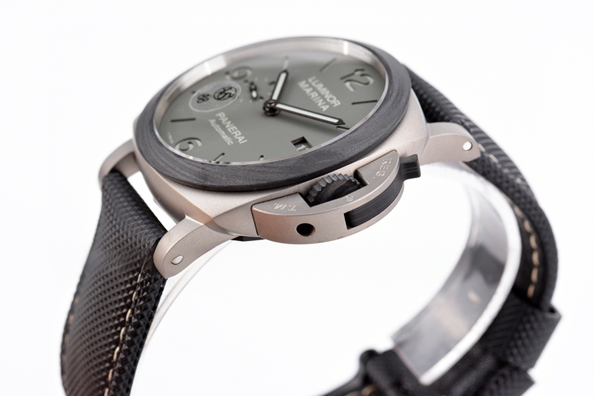 Panerai PAM1662 Luminor Marina DMLS 44mm-fasswatch