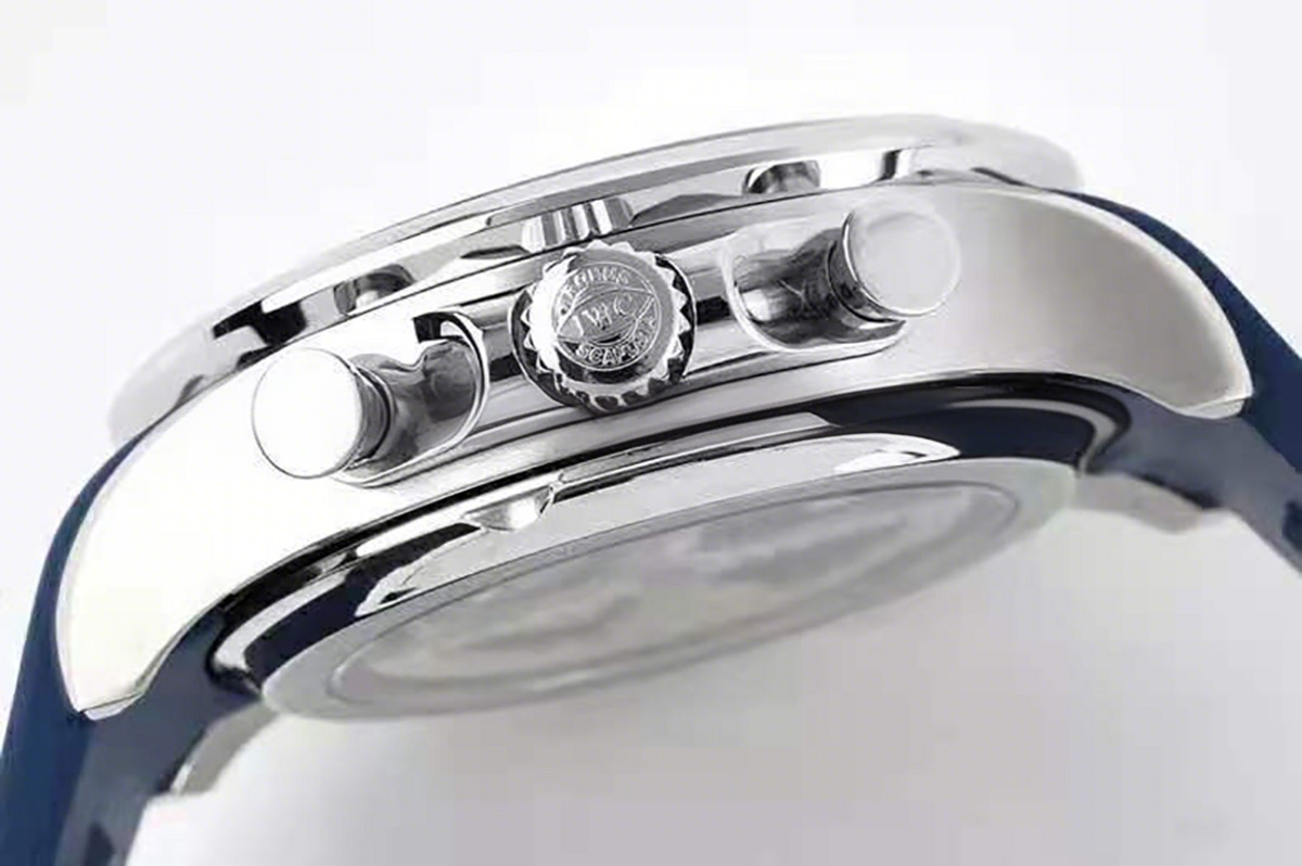 IWC Portugieser Yacht Club Chronograph IW390705 Blue Dial in Steel-fasswatch