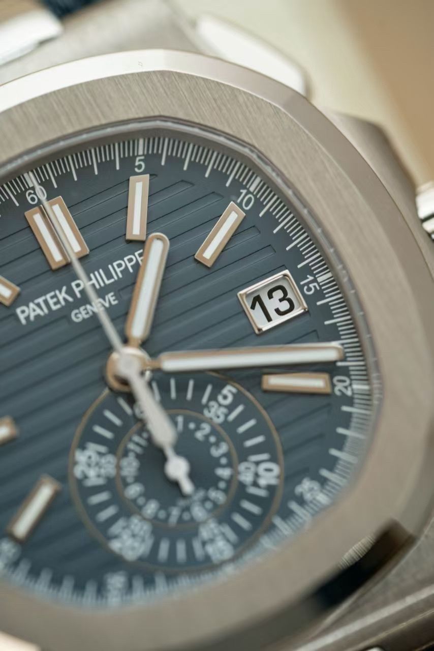 Patek Philippe Nautilus 5980/60G-001-fasswatch