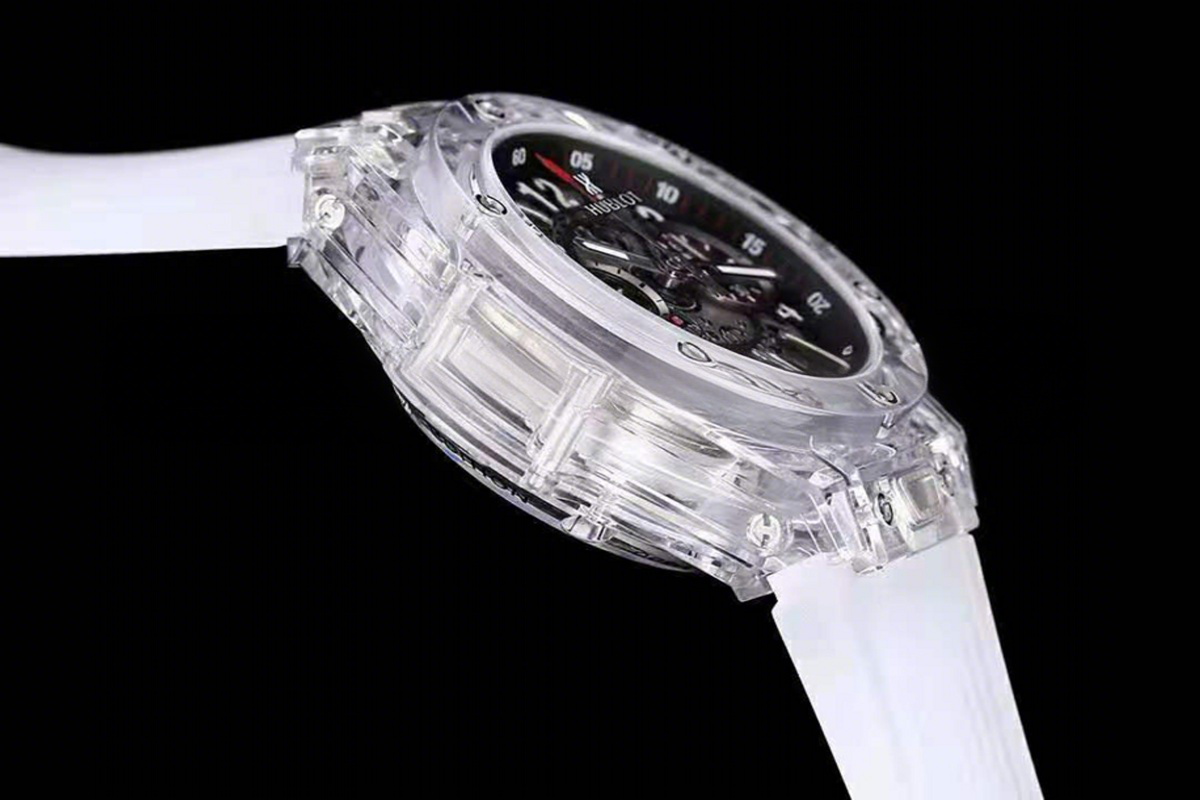 Hublot Big Bang Unico Magic Sapphire 45mm-fasswatch