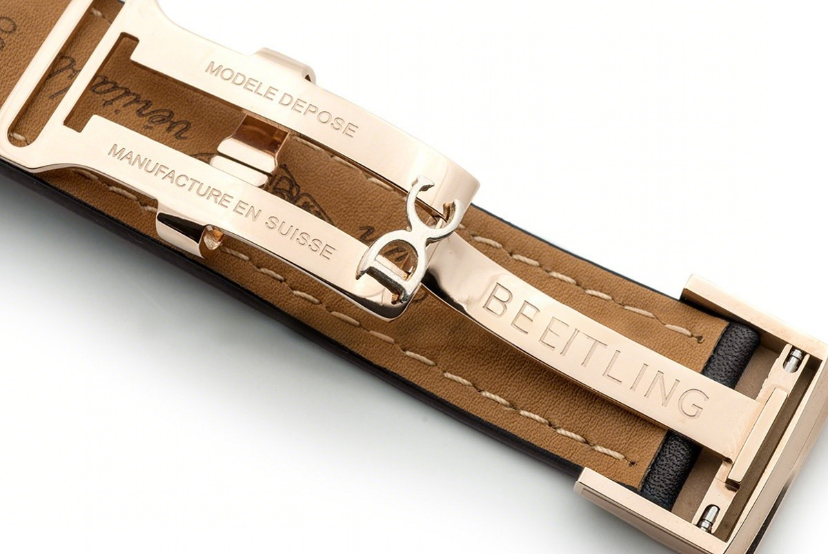 Breitling Navitimer 01 Chronograph Silver Dial in Rose Gold-fasswatch