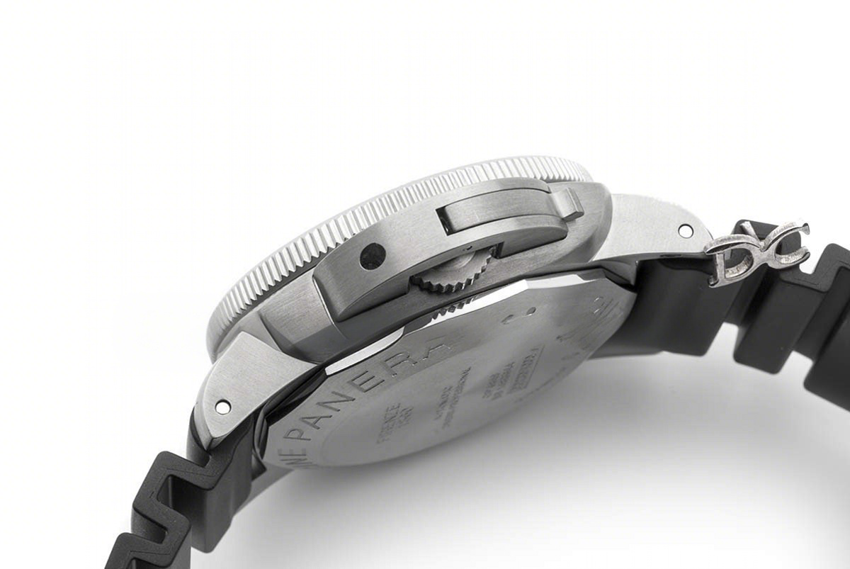 Panerai PAM389 Luminor Submersible 1950 Amagnetic 3 Days Automatic Titanio-fasswatch