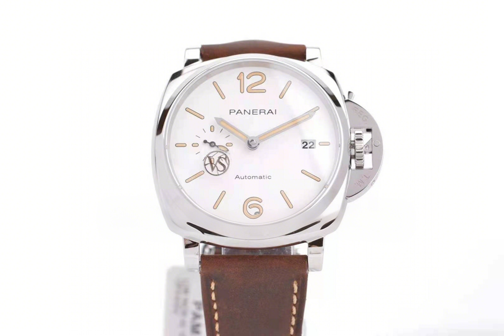 Panerai PAM1046 Luminor Due 42mm-fasswatch