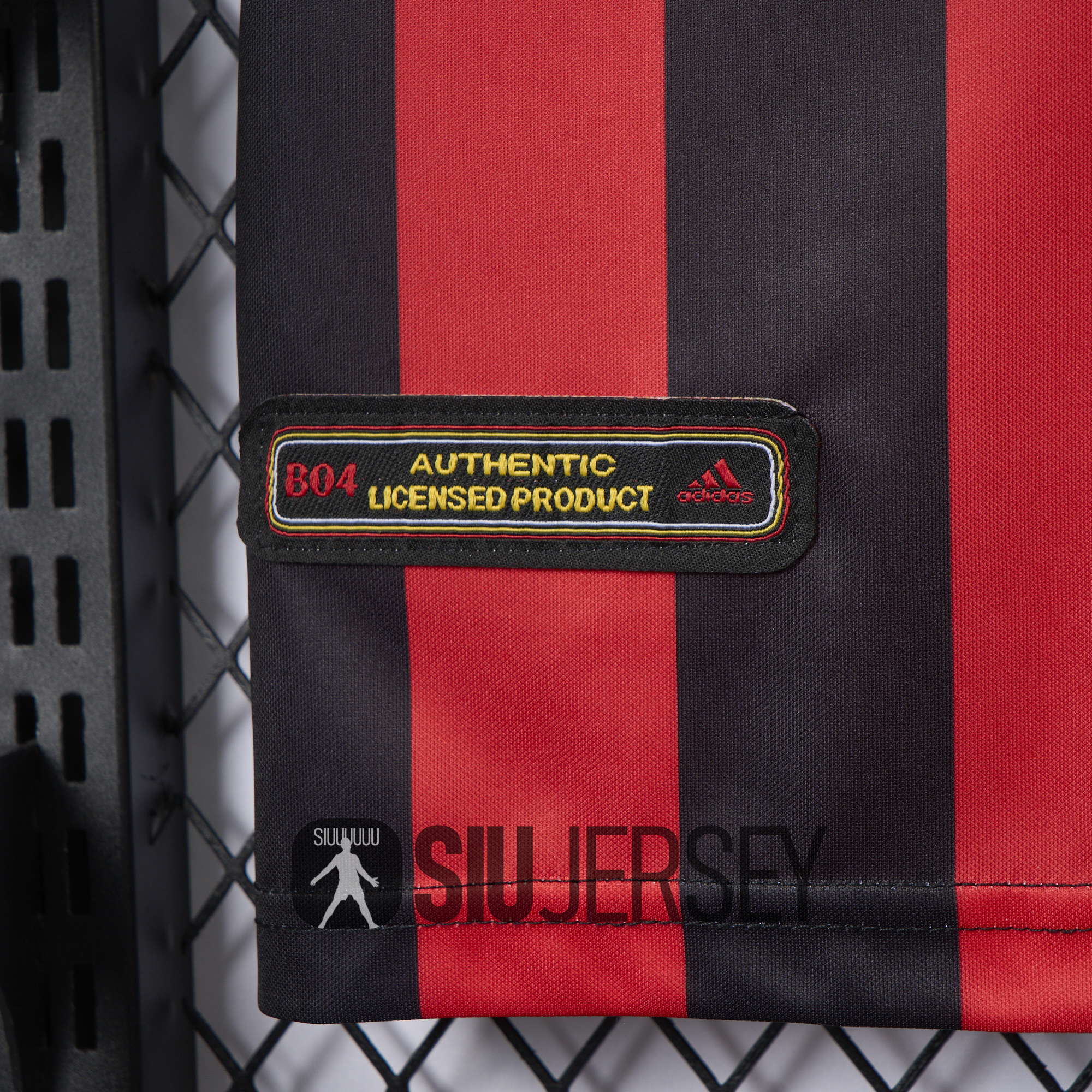 SIUjerseys-Retro Bayer 04 Leverkusen 2001-02 Home Jersey