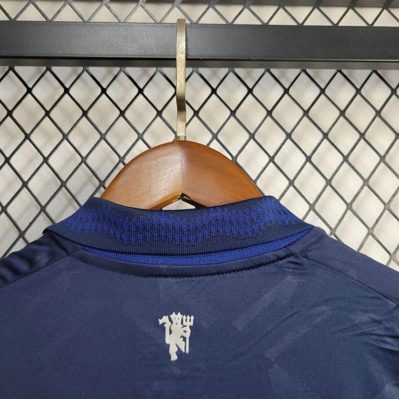 SIUjerseys-Women's Manchester United 24-25 Away Jersey