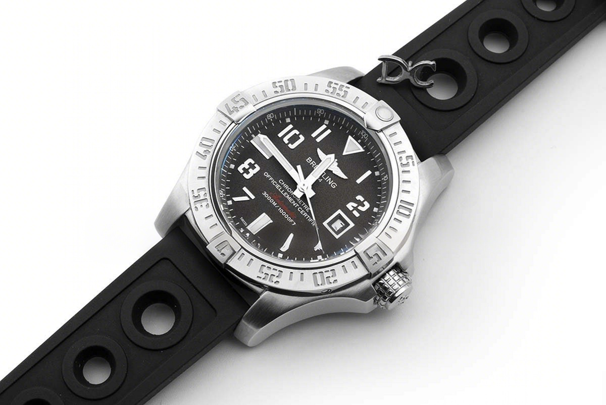 Breitling Avenger II Seawolf Grey Dial in Steel-fasswatch