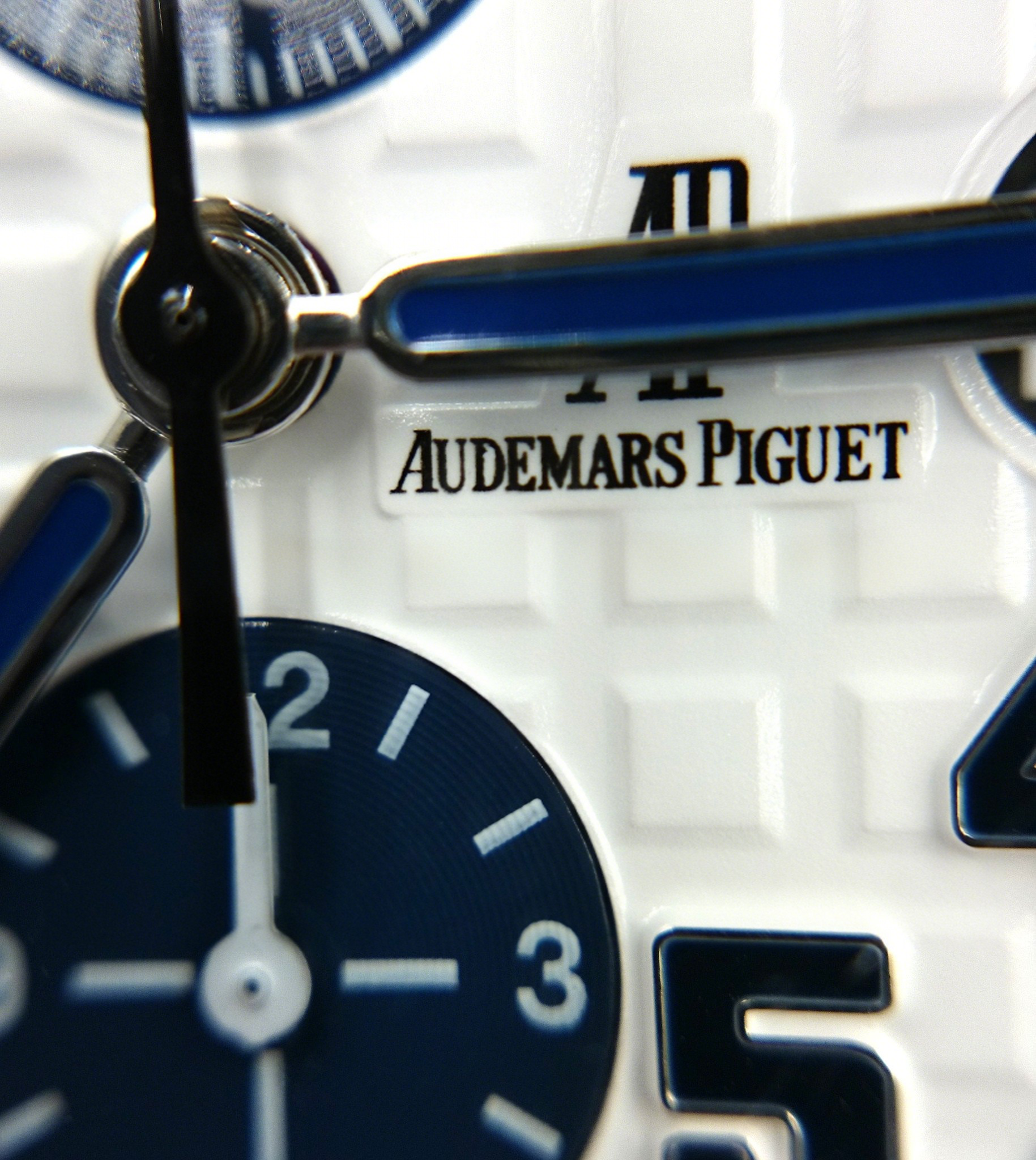 Audemars Piguet Royal Oak Offshore Navy Themes Ref: 26170ST-fasswatch