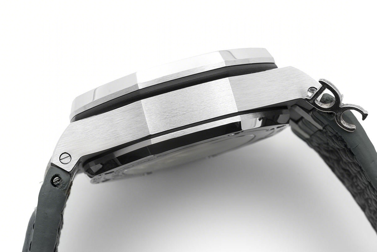 Audemars Piguet Royal Oak Offshore Grey Themes 2014-fasswatch