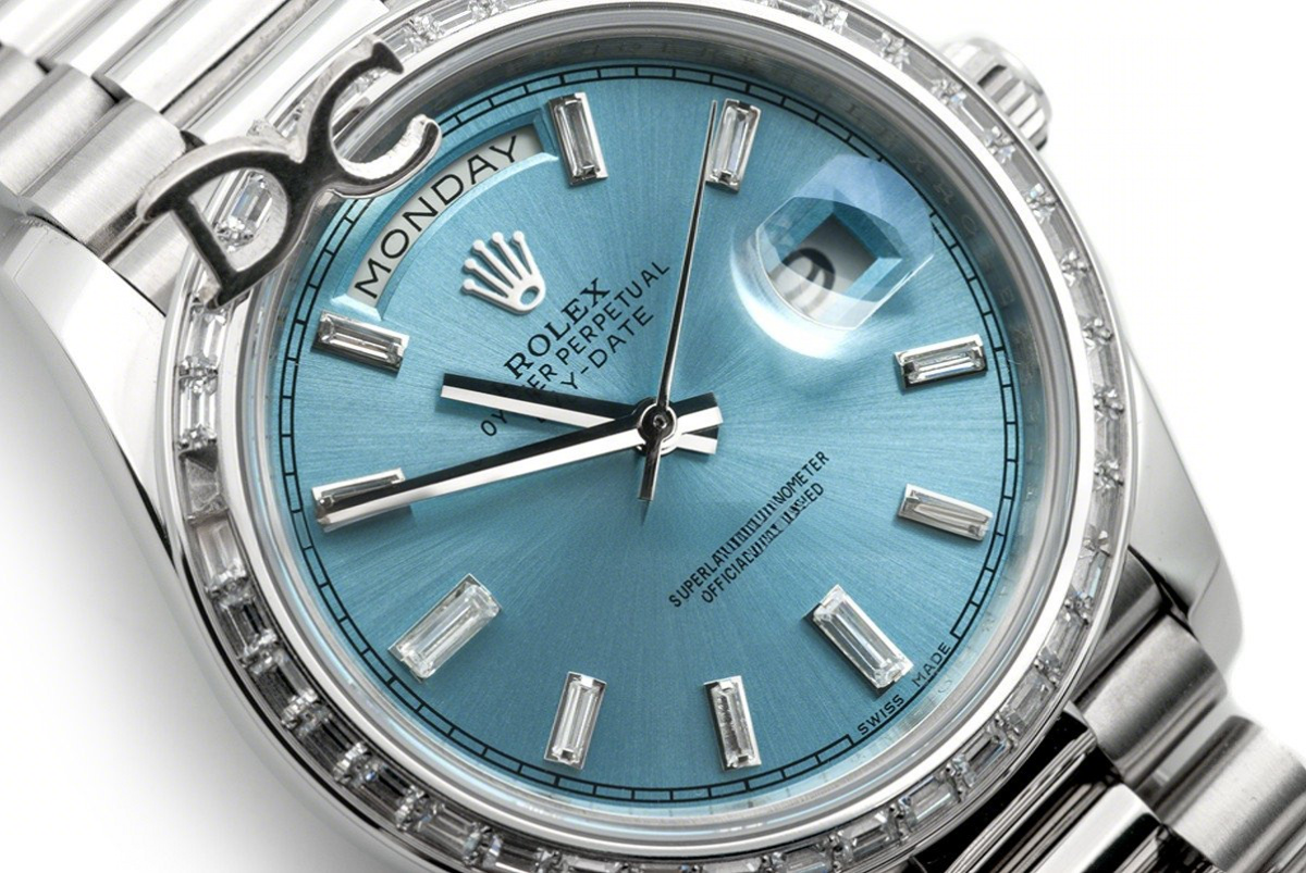 Rolex Day-Date 40 Platinum Diamond Bezel 228396 Ice Blue Dial-fasswatch