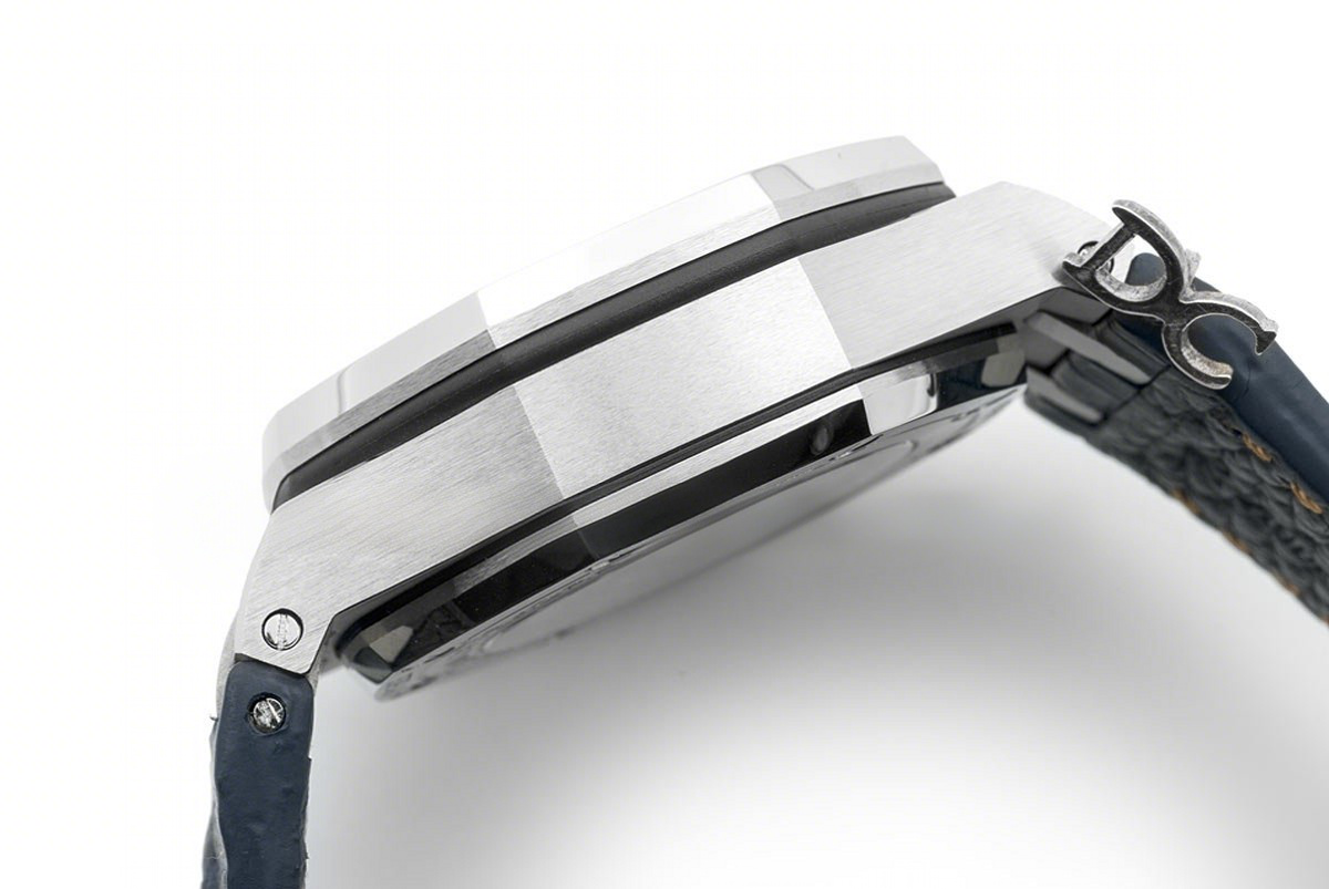 Audemars Piguet Royal Oak Offshore Navy Themes 2014 Ref: 26470ST-fasswatch