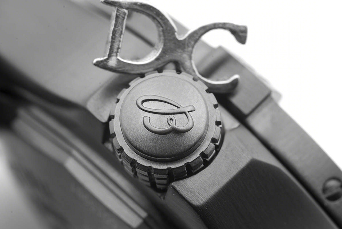 Breitling Avenger II Seawolf Blacksteel Yellow Dial in DLC Steel on Nylon Strap-fasswatch