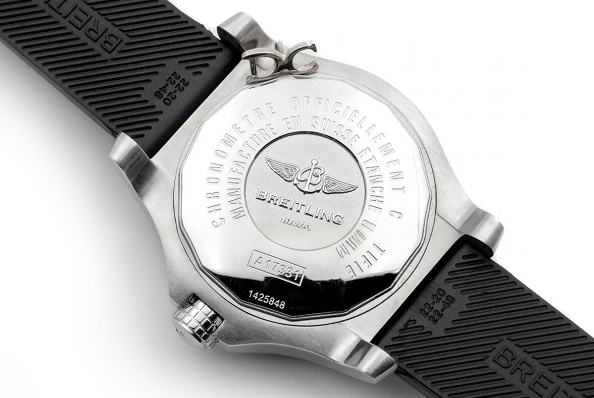 Breitling Avenger II Seawolf Black Dial in Steel on Rubber Strap-fasswatch