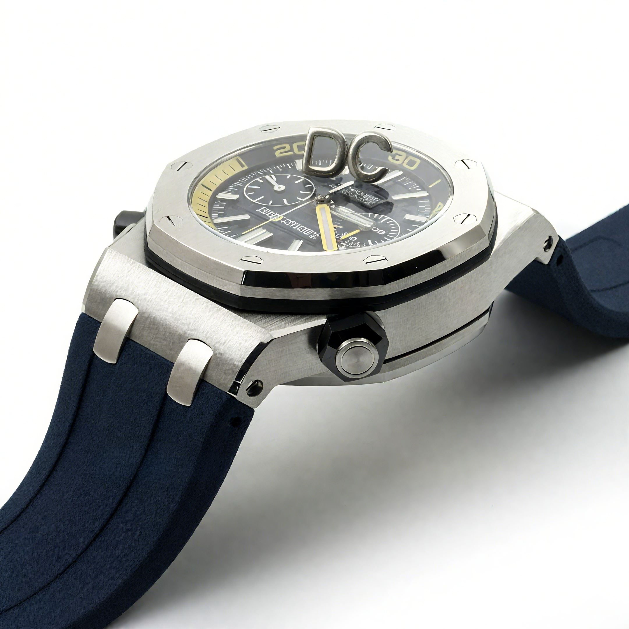 Audemars Piguet Royal Oak Offshore Diver Chronograph in Blue-fasswatch
