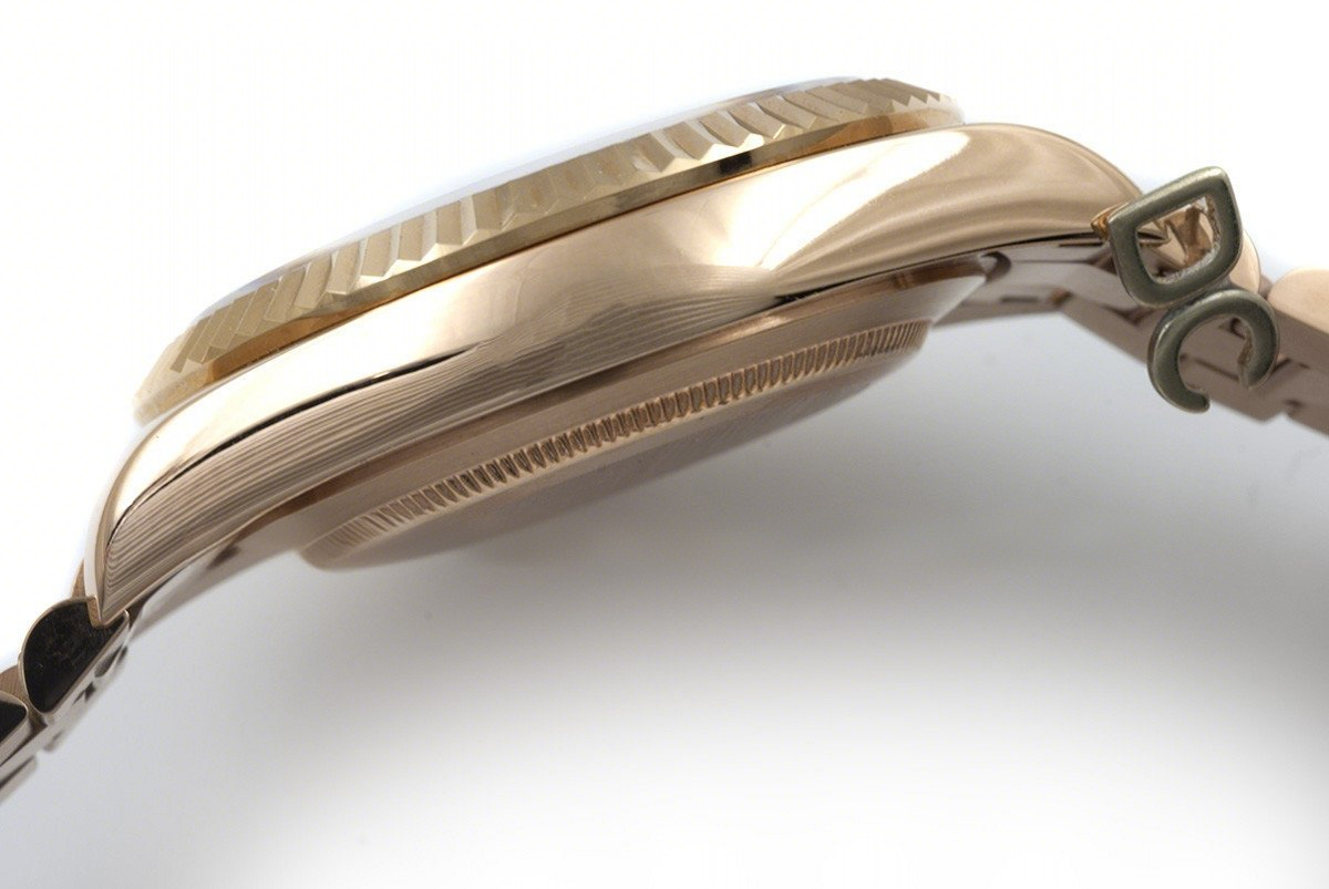 Rolex Day-Date II 218235 White Dial in Rose Gold-fasswatch