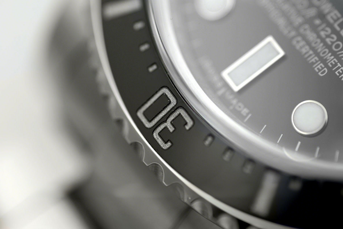 Rolex Sea-Dweller 4000 Black Ceramic 116600-fasswatch