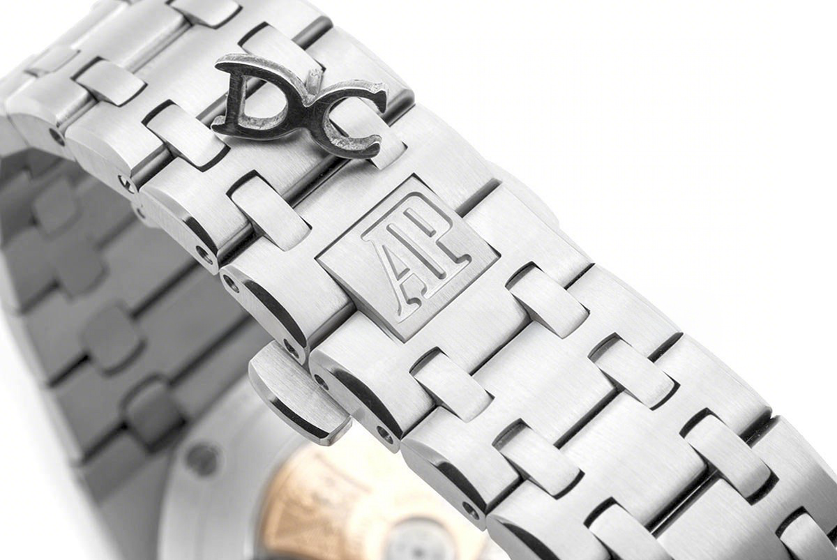 Audemars Piguet Royal Oak Offshore Grey Themes 2014 on Steel Bracelet-fasswatch