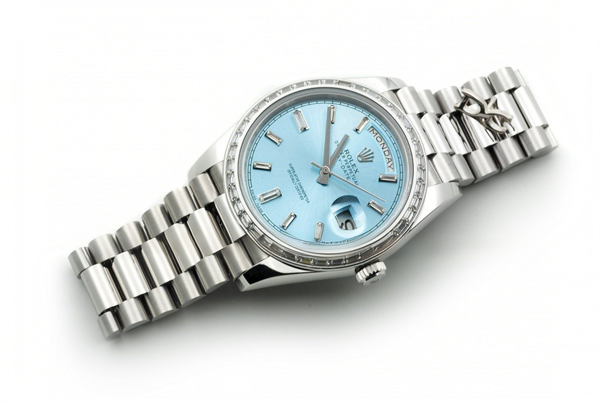Rolex Day-Date 40 Platinum Diamond Bezel 228396 Ice Blue Dial-fasswatch