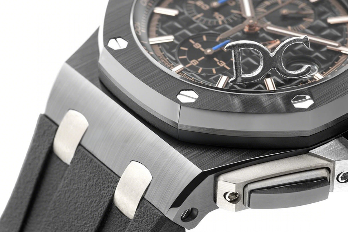 Audemars Piguet Royal Oak Offshore Novelty 44mm Black Ceramic ref. 26405CE SIHH 2017-fasswatch