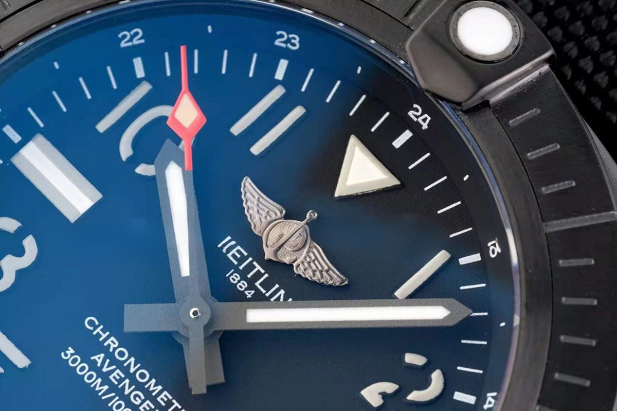 Breitling Avenger Automatic 45 Seawolf Night Mission-fasswatch