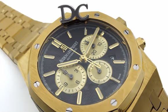 Audemars Piguet Royal Oak Self-Winding Chronograph Black/Gold Dial in Yellow Gold-fasswatch