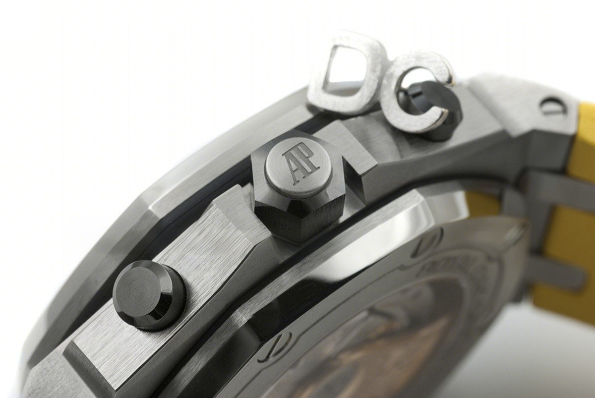 Audemars Piguet Royal Oak Offshore Diver Chronograph in Yellow-fasswatch