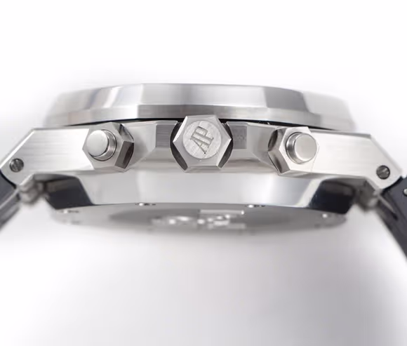 Audemars Piguet Royal Oak Self-Winding Chronograph White/Grey Dial in Steel on Rubber Strap-fasswatch