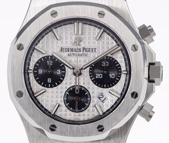 Audemars Piguet Royal Oak Self-Winding Chronograph White/Black Dial in Steel-fasswatch