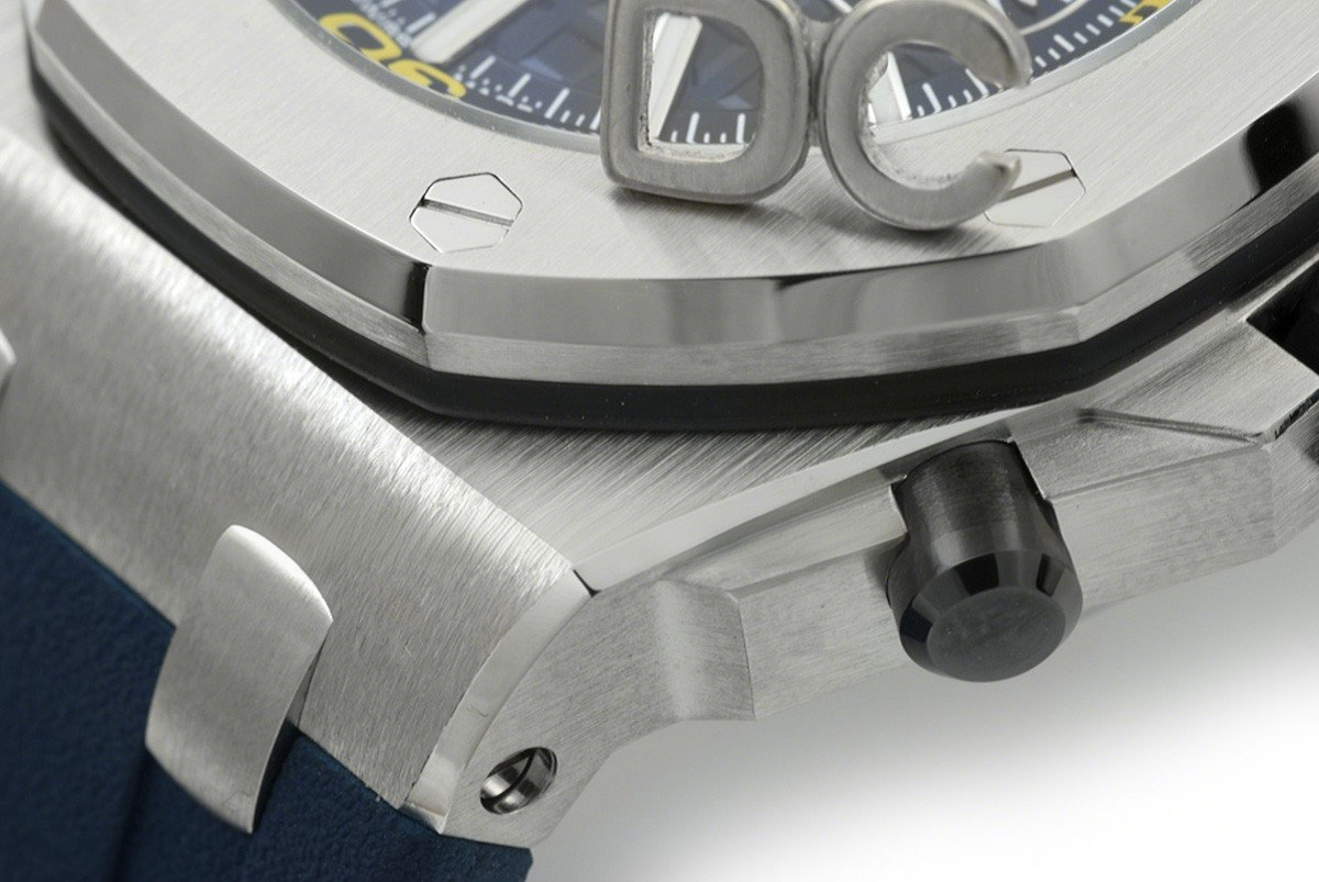 Audemars Piguet Royal Oak Offshore Diver Chronograph in Blue-fasswatch