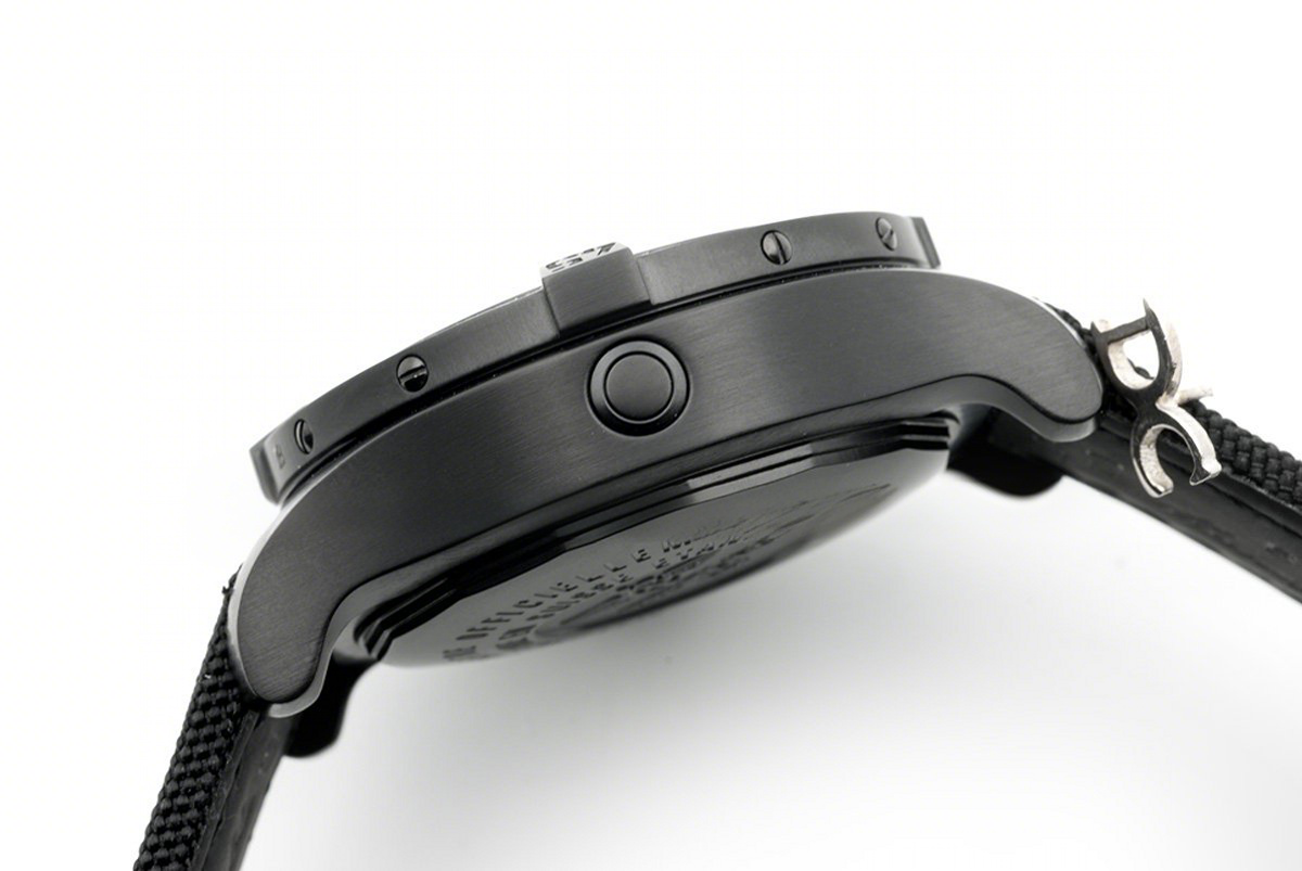 Breitling Avenger Seawolf Blacksteel Yellow DLC-fasswatch