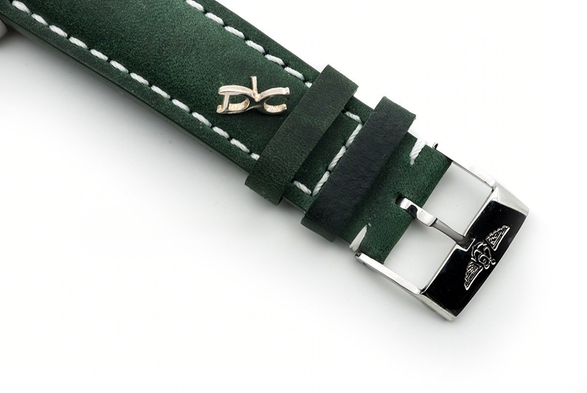 Breitling Avenger II Seawolf Yellow Dial in Steel on Leather Strap-fasswatch