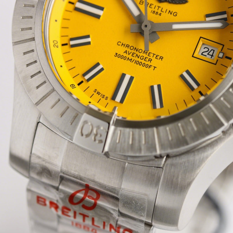 Breitling Avenger II Seawolf Yellow Dial in Steel Ref: A17319101I1A1-fasswatch