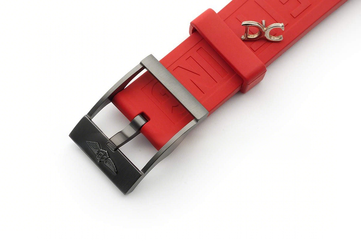 Breitling Avenger II GMT Carbon Fiber Dial in PVD Steel on Rubber Strap-fasswatch