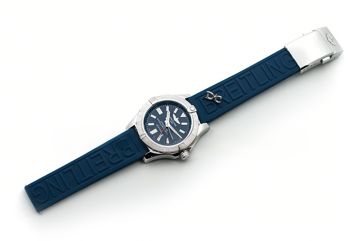 Breitling Avenger II GMT Blue Dial in Steel on Rubber Strap-fasswatch