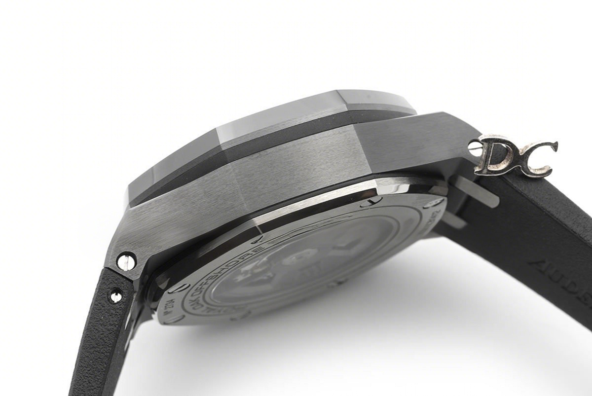 Audemars Piguet Royal Oak Offshore Novelty 44mm Black Ceramic ref. 26405CE SIHH 2017-fasswatch